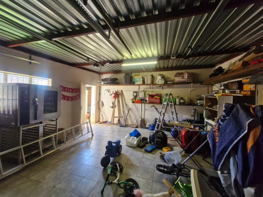 3 Bedroom Property for Sale in Rhodesdene Northern Cape